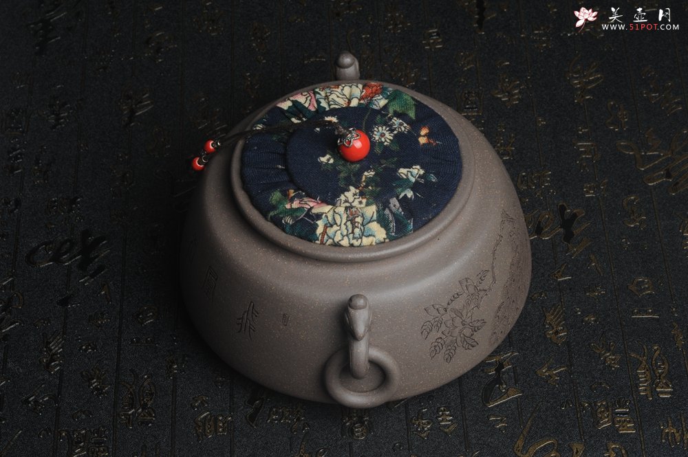 紫砂壶图片：精品特惠 助工老青段精品瑞兽双耳罐 茶仓 茶叶罐 水洗 烟灰缸 神鸟图 - 宜兴紫砂壶网