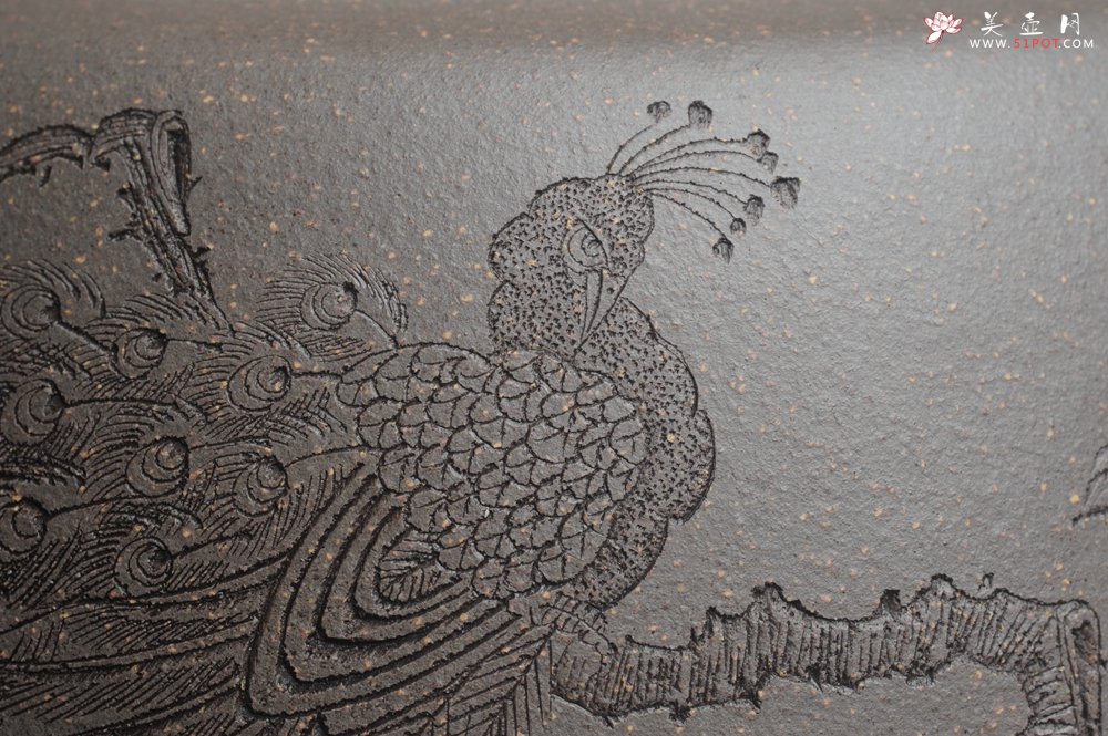 紫砂壶图片：精品特惠 助工老青段精品瑞兽双耳罐 茶仓 茶叶罐 水洗 烟灰缸 神鸟图 - 宜兴紫砂壶网