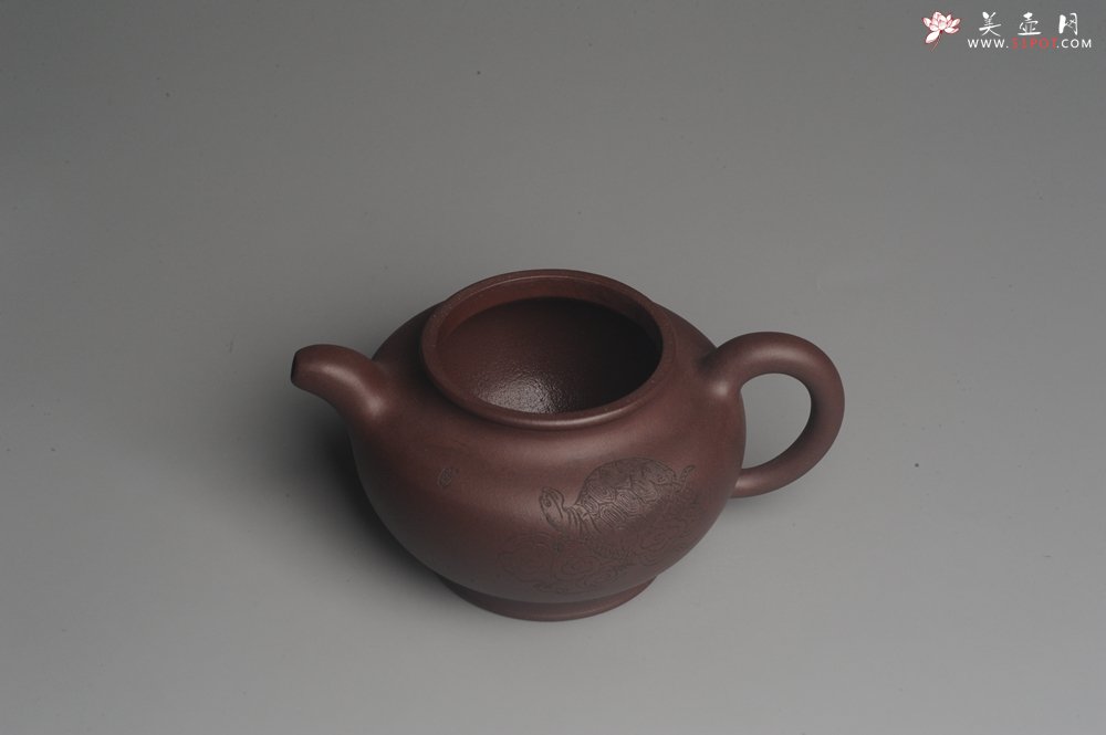 紫砂壶图片：美壶特惠 潜力股助工精工老紫泥掇只 龟寿图 - 宜兴紫砂壶网