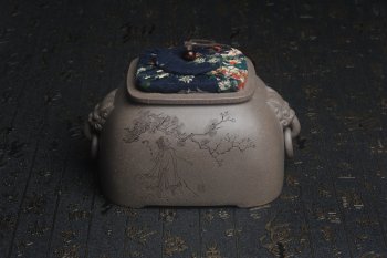 紫砂壶图片：精品特惠 助工老青段精品瑞兽双耳罐 茶仓 茶叶罐 水洗 烟灰缸 松下高士图 - 宜兴紫砂壶网