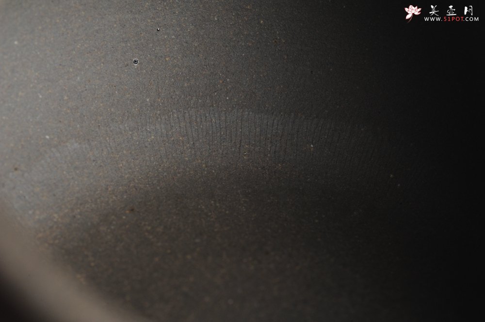 紫砂壶图片：邵大亨传人邵春良实力代表作 气韵十足 全手老青段大亨仿古 矿物质丰富 - 宜兴紫砂壶网