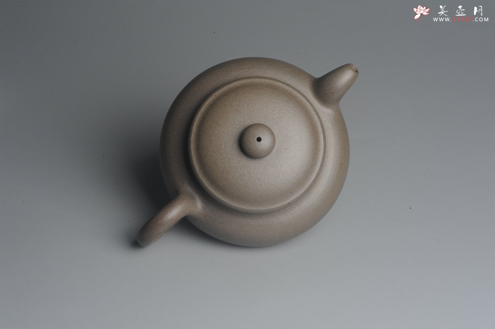 紫砂壶图片：邵大亨传人邵春良实力代表作 气韵十足 全手老青段大亨仿古 矿物质丰富 - 宜兴紫砂壶网