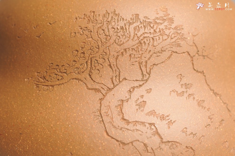 紫砂壶图片：美壶特惠 特好降坡泥精工葫芦壶(福禄) 装饰山水 灰常文气 - 宜兴紫砂壶网