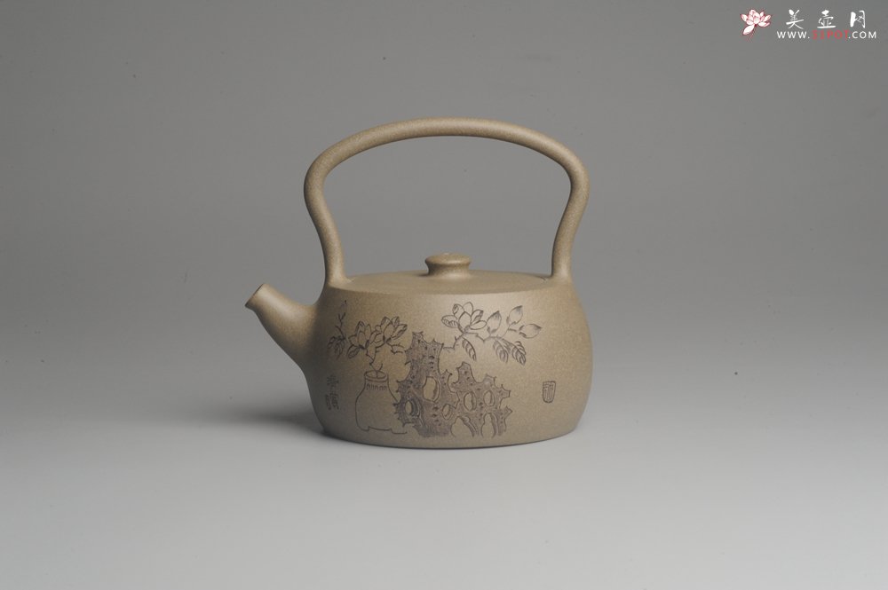 紫砂壶图片：美壶特惠 老青段 助工精工怀古提梁 清赏 - 宜兴紫砂壶网