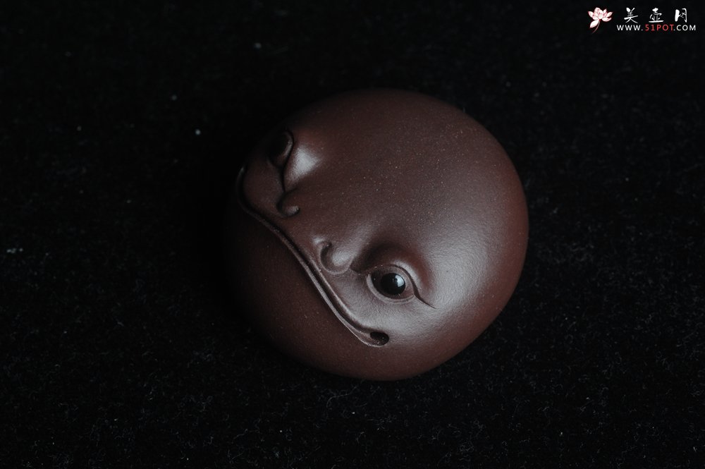 紫砂壶图片：美宠特惠 超可爱的精工萌蛤蟆 直径4.5cm - 宜兴紫砂壶网