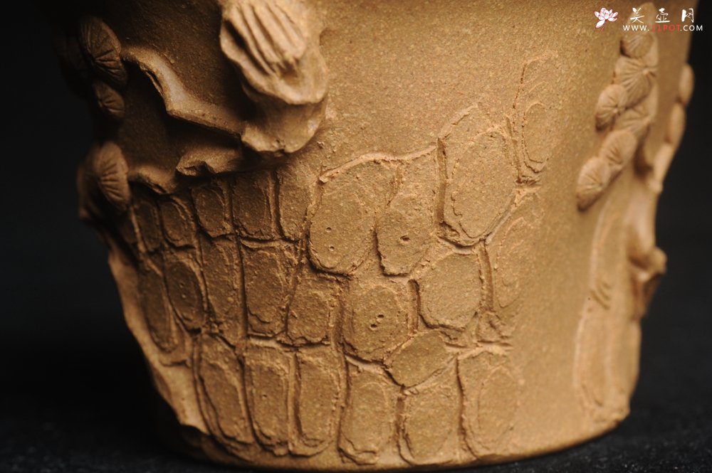 紫砂壶图片：美杯特惠 精致全手工松桩杯 - 宜兴紫砂壶网