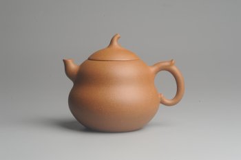 紫砂壶图片：美壶特惠 特好降坡泥精工葫芦壶(福禄) 灰常文气 - 宜兴紫砂壶网