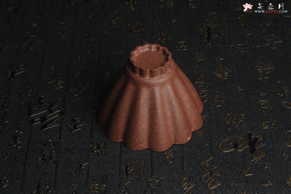 紫砂壶图片：美杯特惠 超精工厚实紫玉金砂菱花杯 主人杯 - 宜兴紫砂壶网