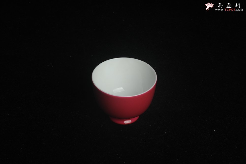 紫砂壶图片：精致胭脂红主人杯 茶人醉爱 适合女士 - 宜兴紫砂壶网