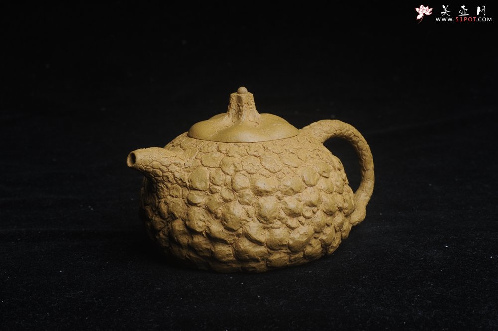 紫砂壶图片：美壶特惠 全手工黄段供春壶 肌理有老树瘿的感觉 灰常赞 - 宜兴紫砂壶网