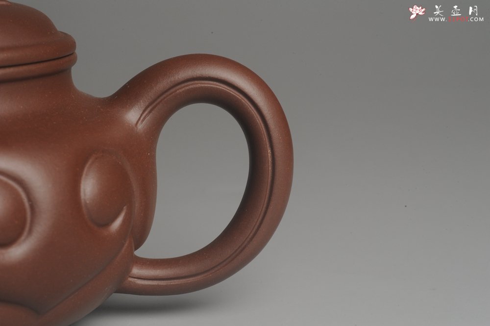 紫砂壶图片：美壶特惠 优质紫泥 精工仿古如意 茶人醉爱 - 宜兴紫砂壶网