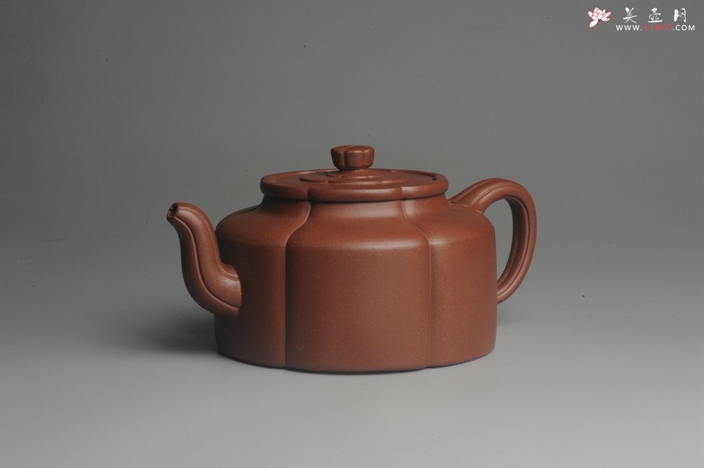 紫砂壶图片：实力派张海艳手工压制成型精工梅花周盘壶 气势磅礴 - 宜兴紫砂壶网