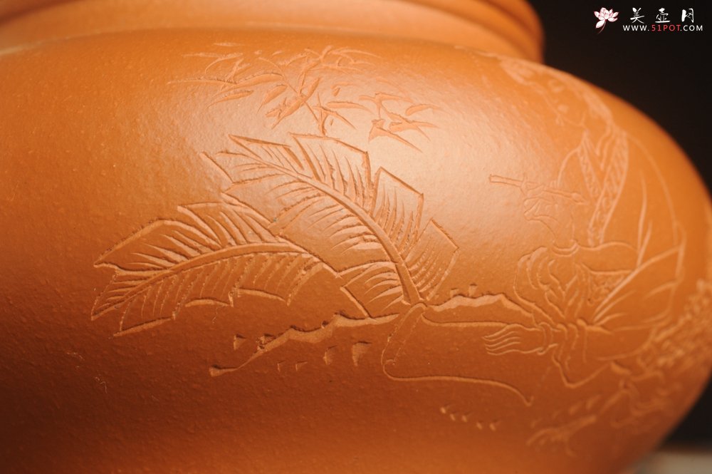 紫砂壶图片：潜力股周小培全手演绎朱泥笑樱壶 中品难度大 方健老师装饰美女图 - 宜兴紫砂壶网