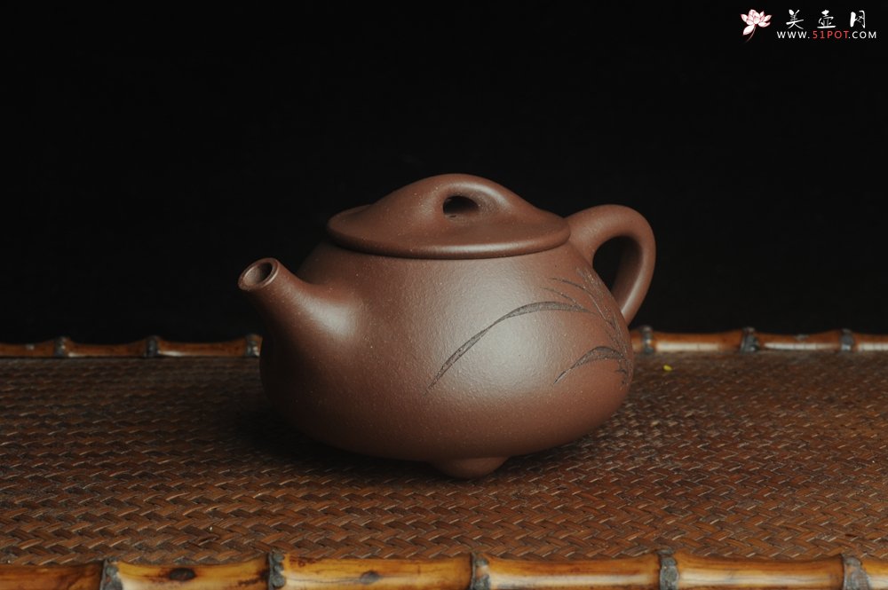 紫砂壶图片：美壶特惠 工料俱佳满瓢（霸王石瓢）装饰兰花 茶人醉爱 - 宜兴紫砂壶网