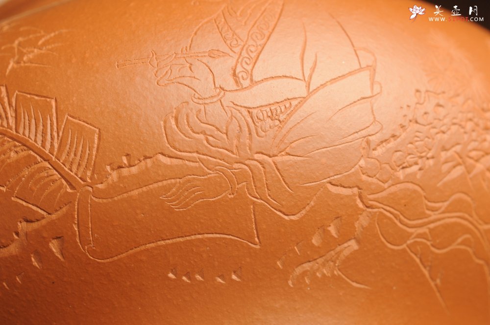 紫砂壶图片：潜力股周小培全手演绎朱泥笑樱壶 中品难度大 方健老师装饰美女图 - 宜兴紫砂壶网