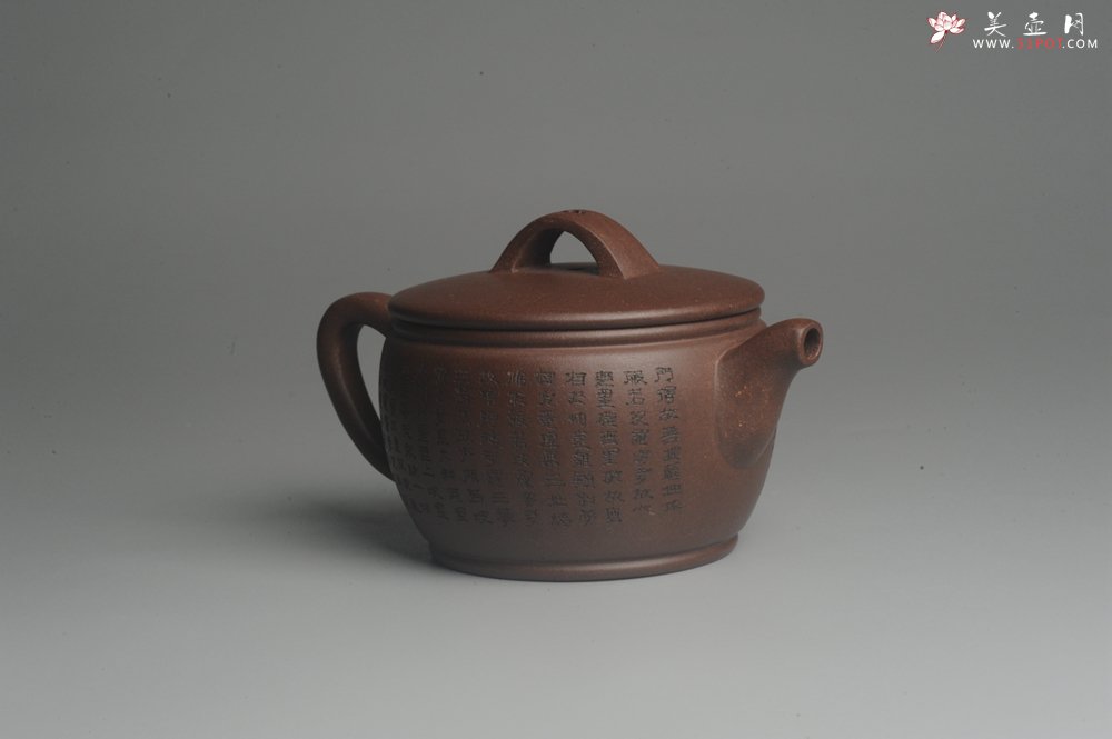 紫砂壶图片：美壶特惠 精致黑星老紫泥心经汉瓦 茶人醉爱 - 宜兴紫砂壶网