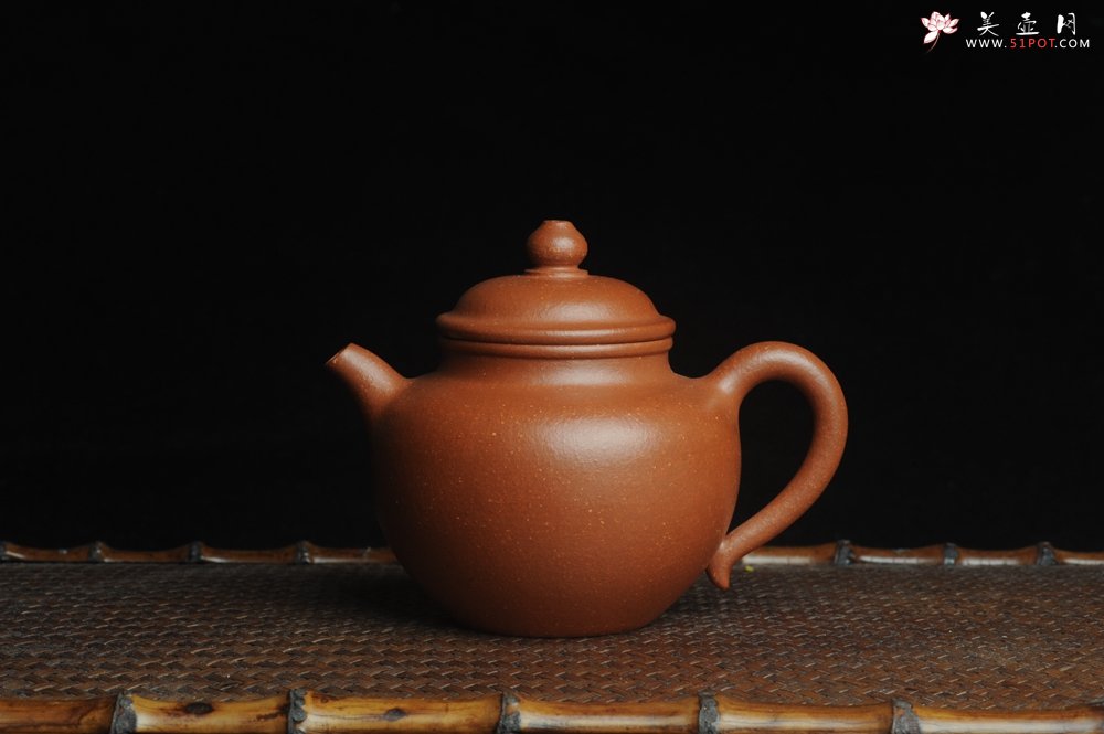 紫砂壶图片：美壶特惠 潜力股殷老师全手工特好降坡泥秋水壶 茶人醉爱 - 宜兴紫砂壶网
