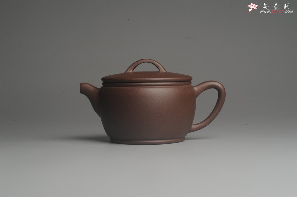 紫砂壶图片：美壶特惠 精致黑星老紫泥汉瓦 茶人醉爱 - 宜兴紫砂壶网