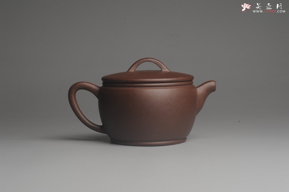 紫砂壶图片：美壶特惠 精致黑星老紫泥汉瓦 茶人醉爱 - 宜兴紫砂壶网