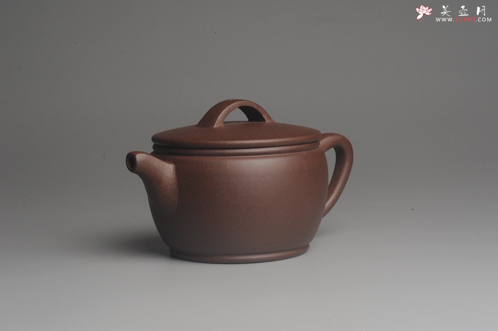 紫砂壶图片：美壶特惠 精致黑星老紫泥汉瓦 茶人醉爱 - 宜兴紫砂壶网