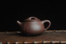 紫砂壶图片：美壶特惠 工料俱佳满瓢（景舟石瓢）泥绘山水 野旷天低树江清月近人 单色泥绘更显功力 - 宜兴紫砂壶网