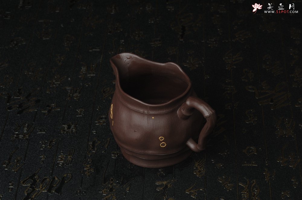 紫砂壶图片：精致特惠紫泥竹段公道杯 - 宜兴紫砂壶网