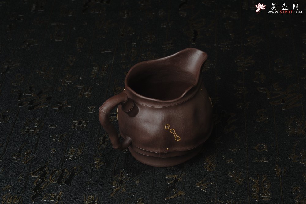 紫砂壶图片：精致特惠紫泥竹段公道杯 - 宜兴紫砂壶网