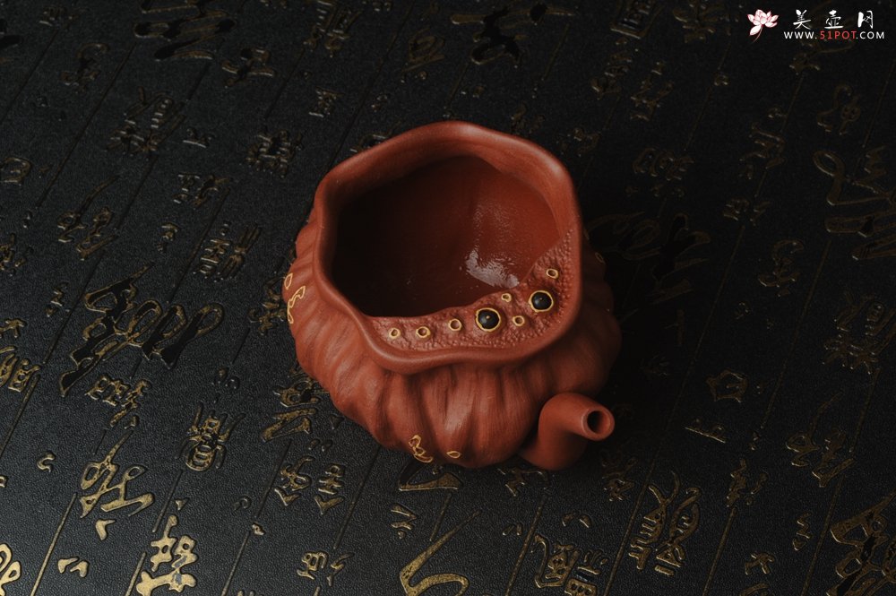 紫砂壶图片：精致特惠清水泥莲蓬公道杯 - 宜兴紫砂壶网