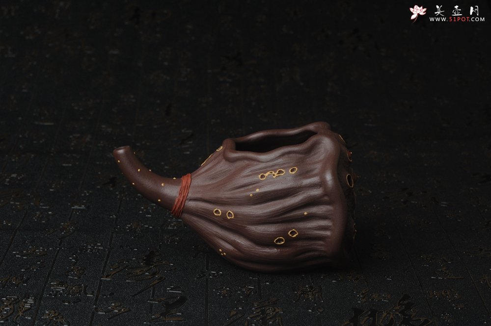 紫砂壶图片：精致特惠莲蓬公道杯 - 宜兴紫砂壶网