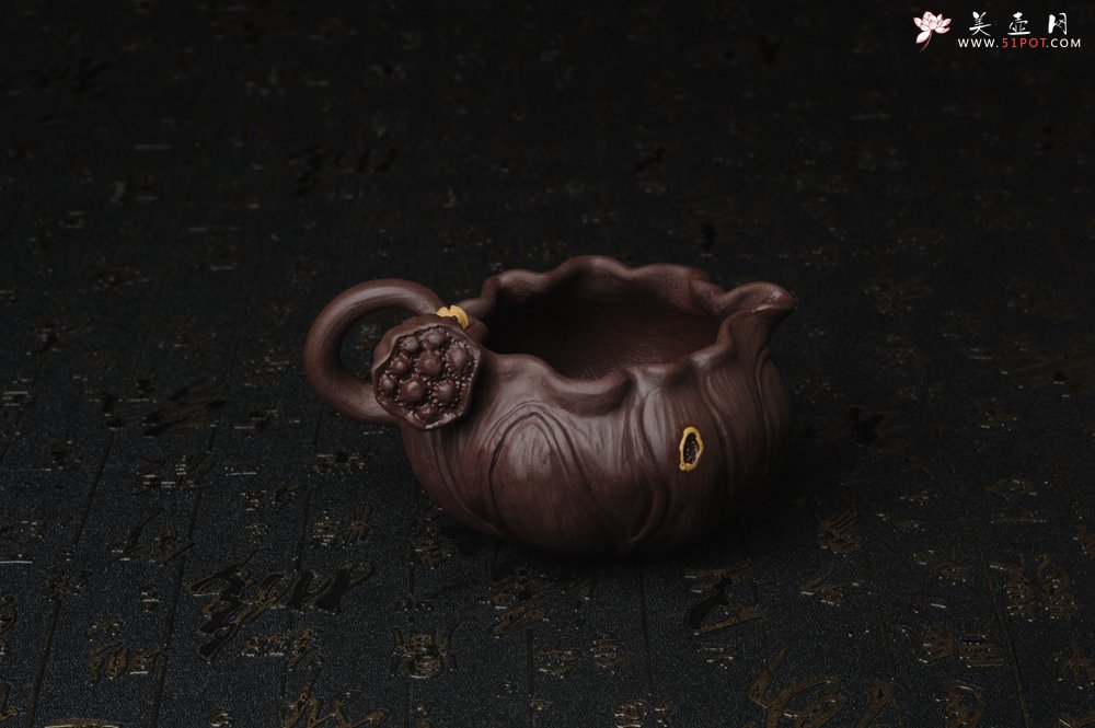 紫砂壶图片：精致特惠紫泥莲蓬公道杯 - 宜兴紫砂壶网