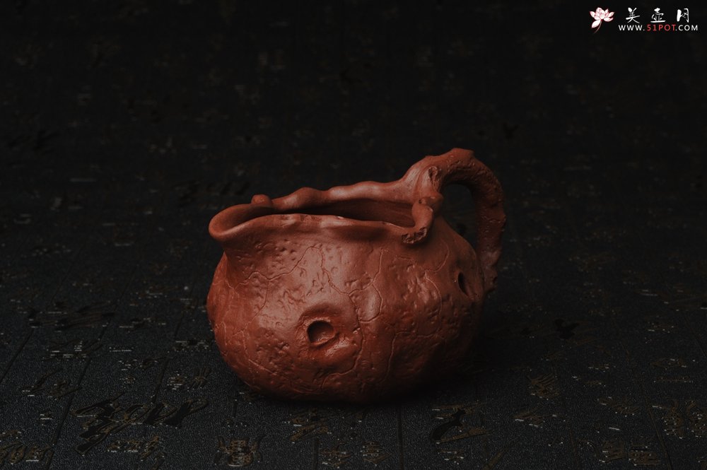 紫砂壶图片：精致特惠清水泥供春公道杯 - 宜兴紫砂壶网