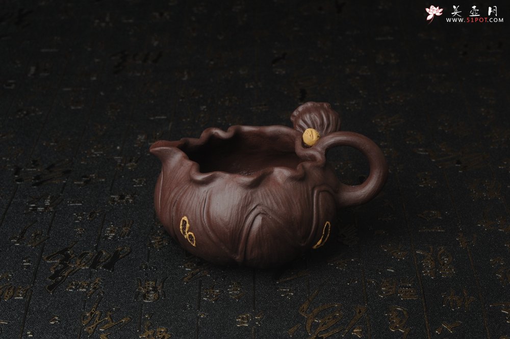 紫砂壶图片：精致特惠紫泥莲蓬公道杯 - 宜兴紫砂壶网