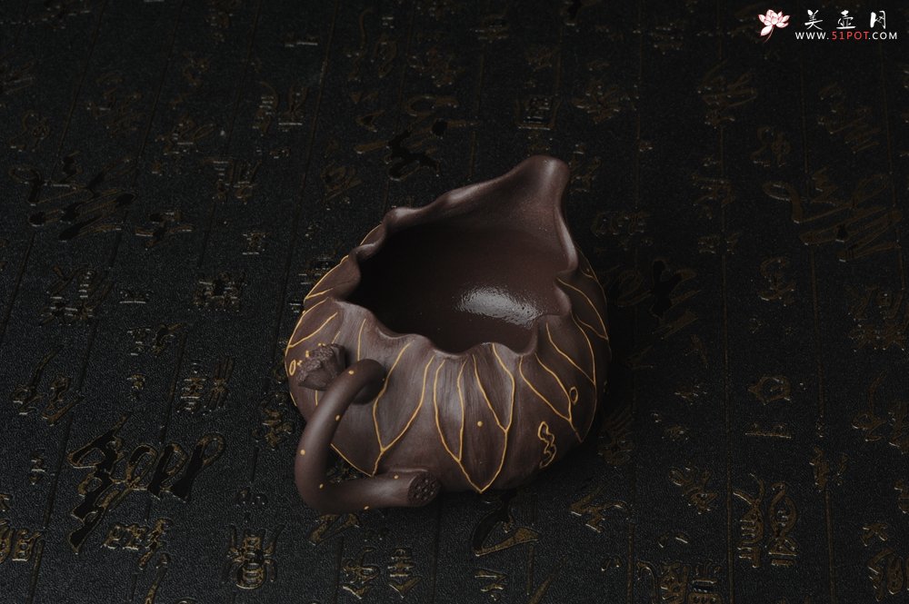 紫砂壶图片：精致特惠紫泥冰纹莲蓬公道杯 - 宜兴紫砂壶网