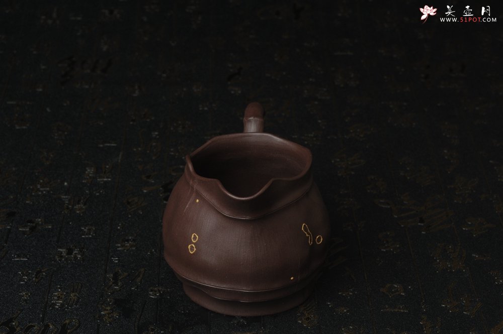 紫砂壶图片：精致特惠紫泥竹段公道杯 - 宜兴紫砂壶网