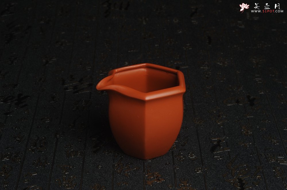 紫砂壶图片：特惠精致朱泥公道杯 茶人醉爱 - 宜兴紫砂壶网