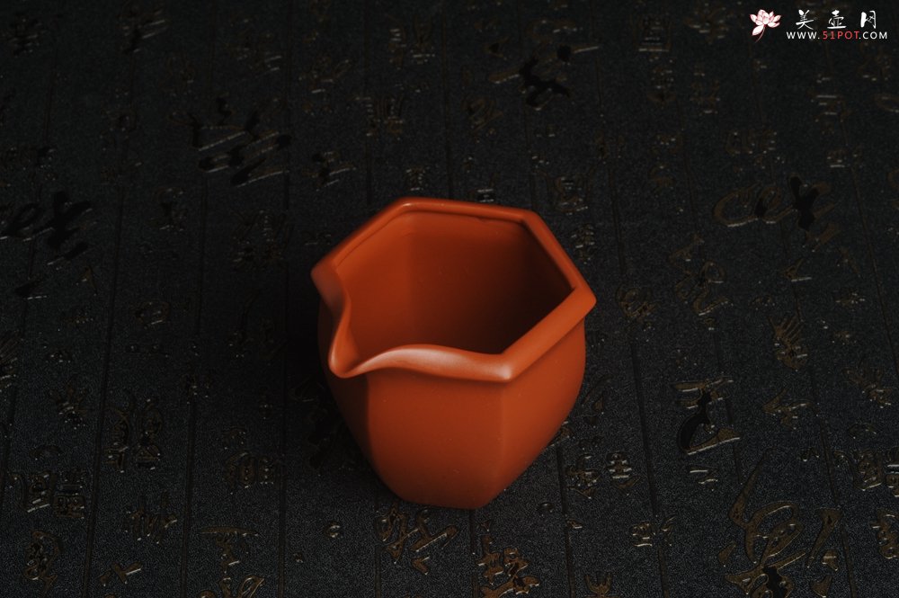 紫砂壶图片：特惠精致朱泥公道杯 茶人醉爱 - 宜兴紫砂壶网