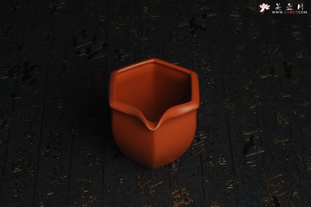 紫砂壶图片：特惠精致朱泥公道杯 茶人醉爱 - 宜兴紫砂壶网