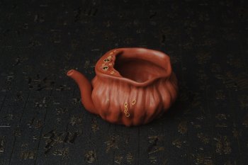 紫砂壶图片：精致特惠清水泥莲蓬公道杯 - 宜兴紫砂壶网