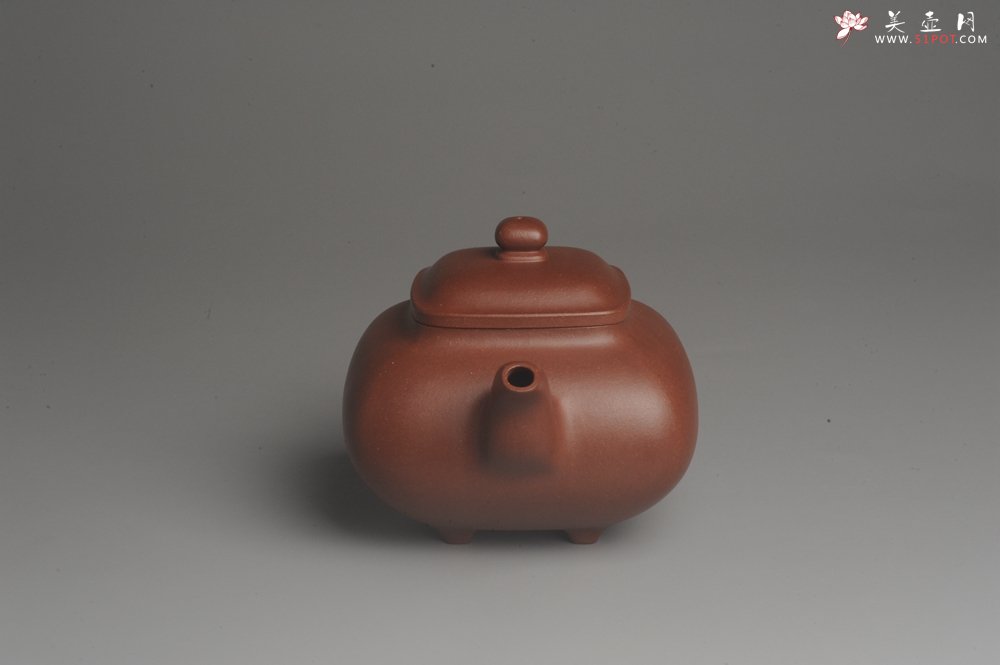 紫砂壶图片：实力派张海艳全手工特好底曹青传炉壶 线面挺括 大气 做工特好 - 宜兴紫砂壶网