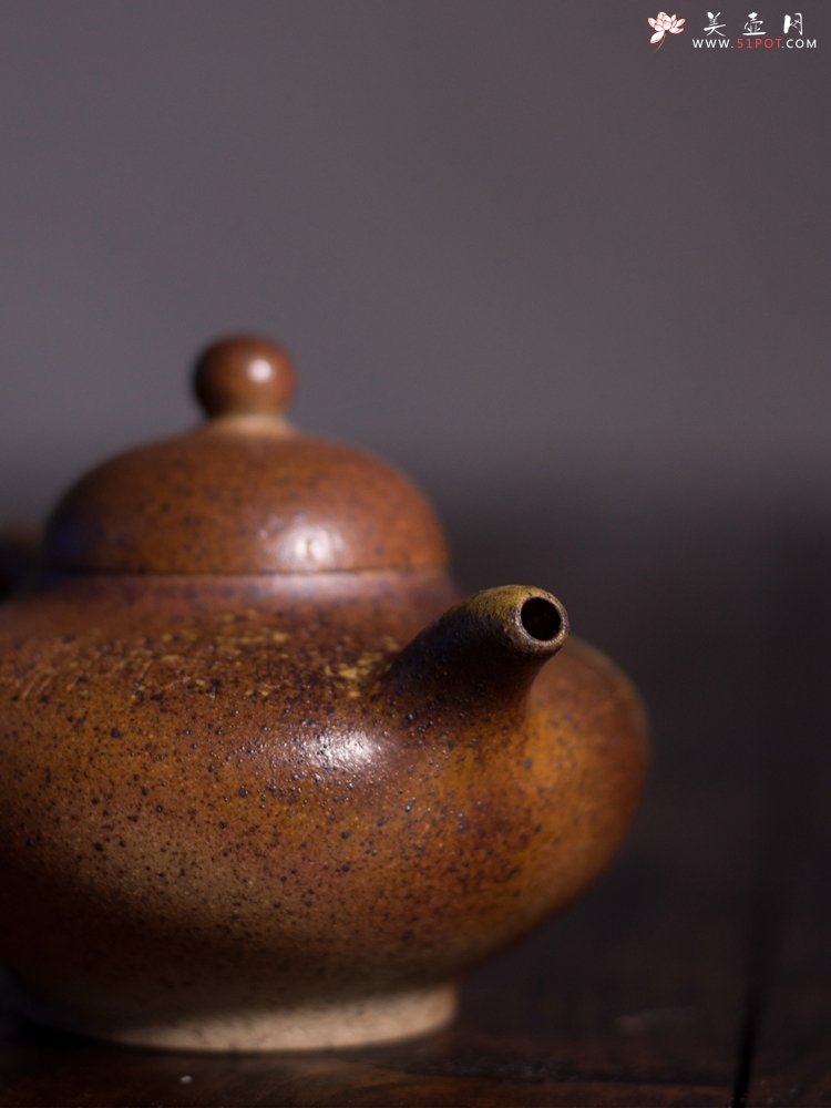 紫砂壶图片：【已结缘】段泥柴烧华颖壶 春山一路鸟空啼 特文气 茶人醉爱 - 宜兴紫砂壶网