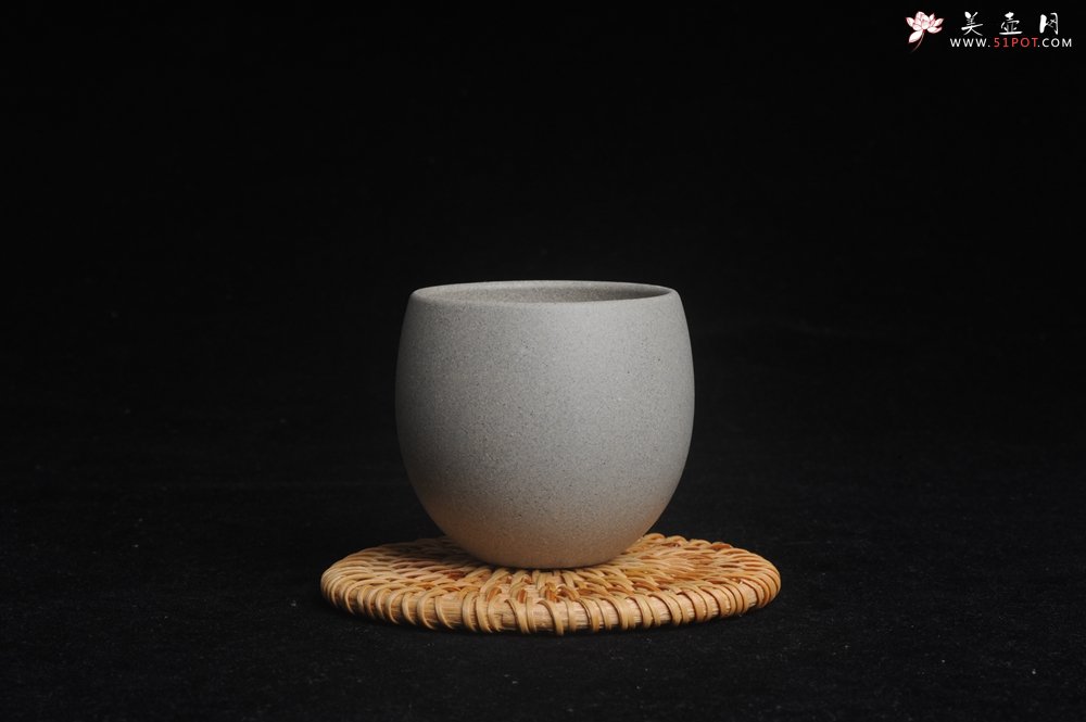 紫砂壶图片：优质白段泥精致手工品茗杯大号主人杯 茶人醉爱 - 宜兴紫砂壶网