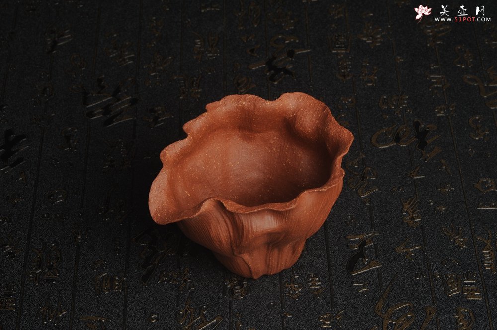 紫砂壶图片：特惠精致降坡泥荷叶公道杯 特文气 茶人醉爱 - 宜兴紫砂壶网