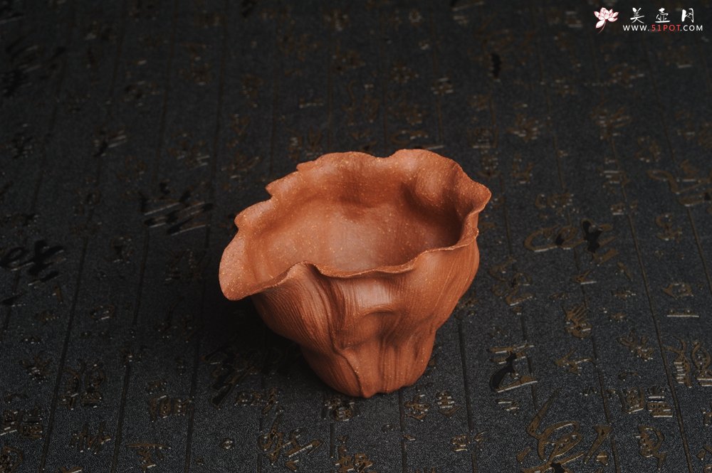 紫砂壶图片：特惠精致降坡泥荷叶公道杯 特文气 茶人醉爱 - 宜兴紫砂壶网