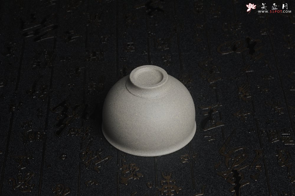 紫砂壶图片：优质白段泥精致手工品茗杯主人杯 茶人醉爱 - 宜兴紫砂壶网