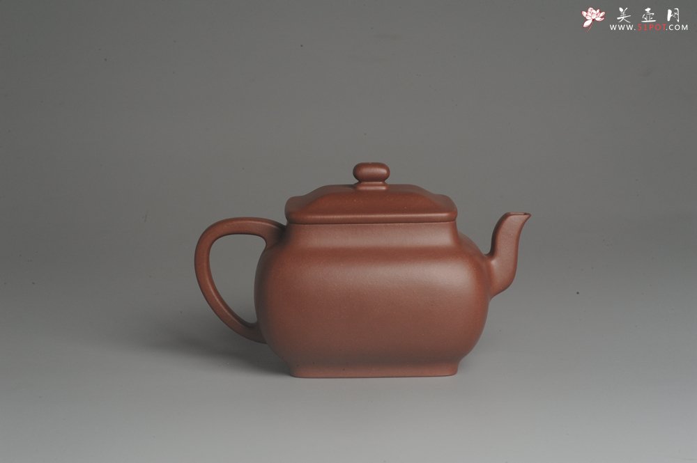 紫砂壶图片：实力派张海艳全手工原创特好底曹青四方纳福壶 线面挺括 大气 做工特好 - 宜兴紫砂壶网