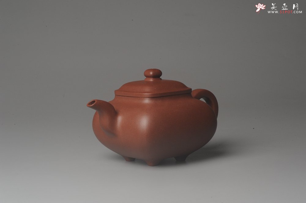 紫砂壶图片：实力派张海艳全手工特好底曹青传炉壶 线面挺括 大气 做工特好 - 宜兴紫砂壶网
