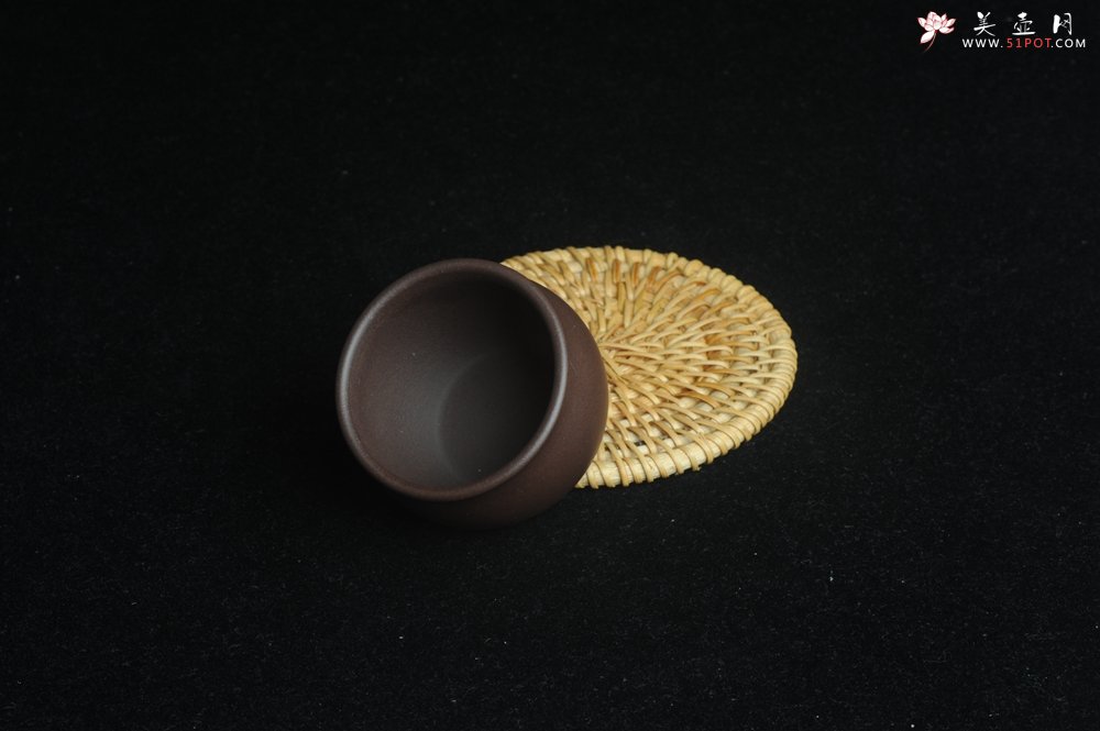 紫砂壶图片：优质老紫泥精致手工品茗杯大号主人杯 茶人醉爱 - 宜兴紫砂壶网