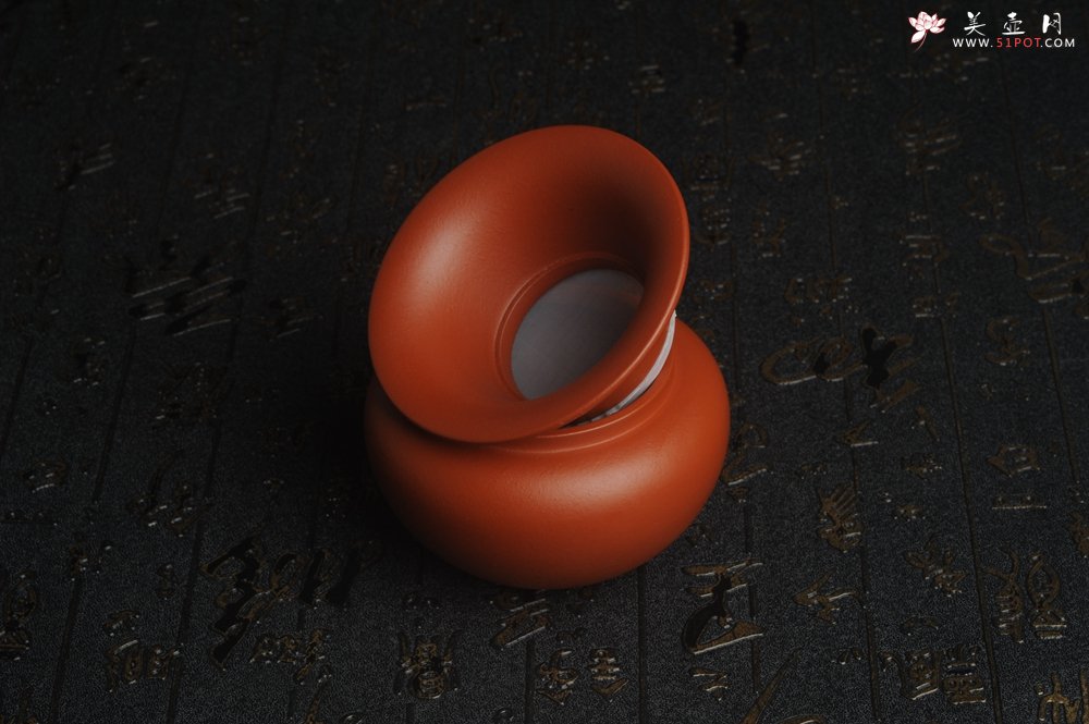 紫砂壶图片：特惠精致朱泥茶漏  底部直径4.5cm顶部直径8cm 适合口径大于5cm小于7cm的公道杯 茶人醉爱 - 宜兴紫砂壶网