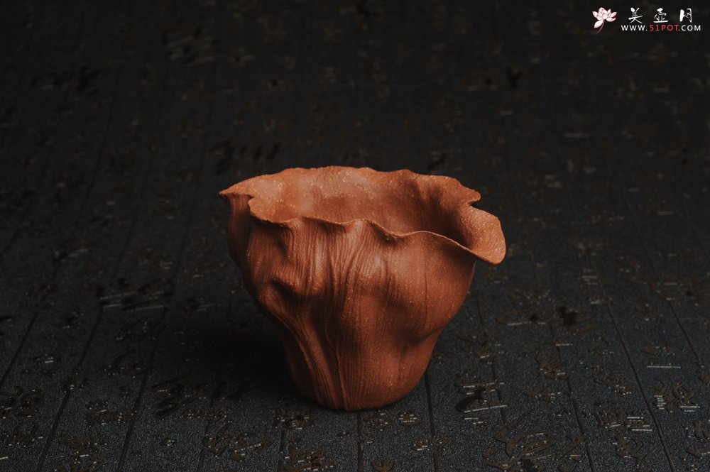 紫砂壶图片：特惠精致降坡泥荷叶公道杯 特文气 茶人醉爱 - 宜兴紫砂壶网