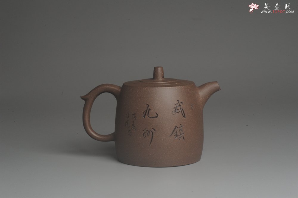 紫砂壶图片：美壶特惠 助工精工青段井栏壶 威镇九州 特文气 - 宜兴紫砂壶网